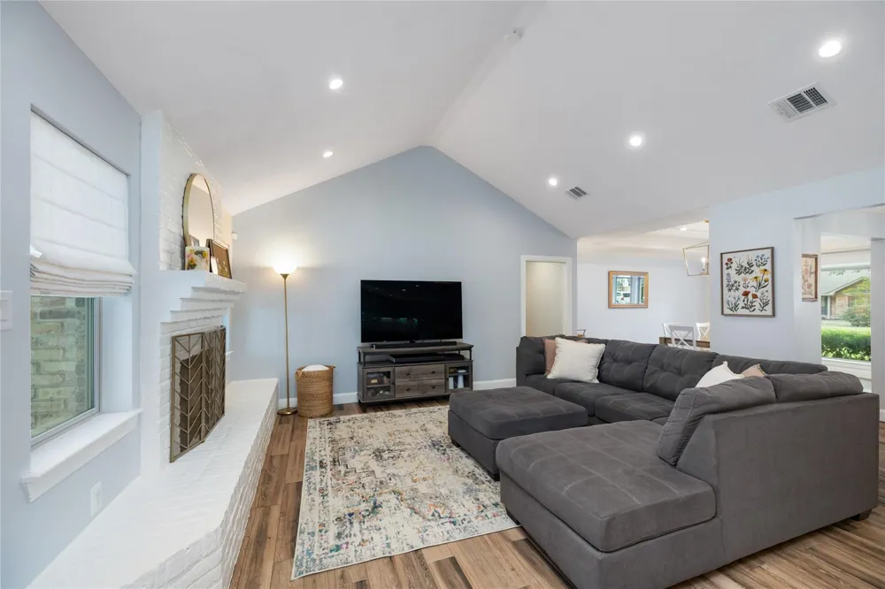 4907 Golf Drive Houston, TX 77018