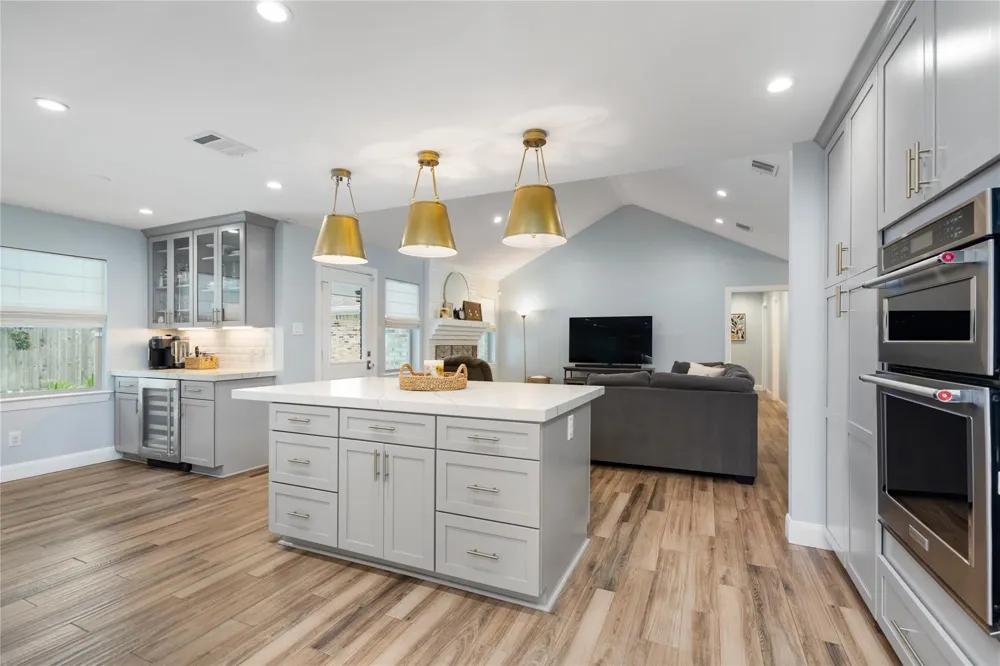 4907 Golf Drive Houston, TX 77018