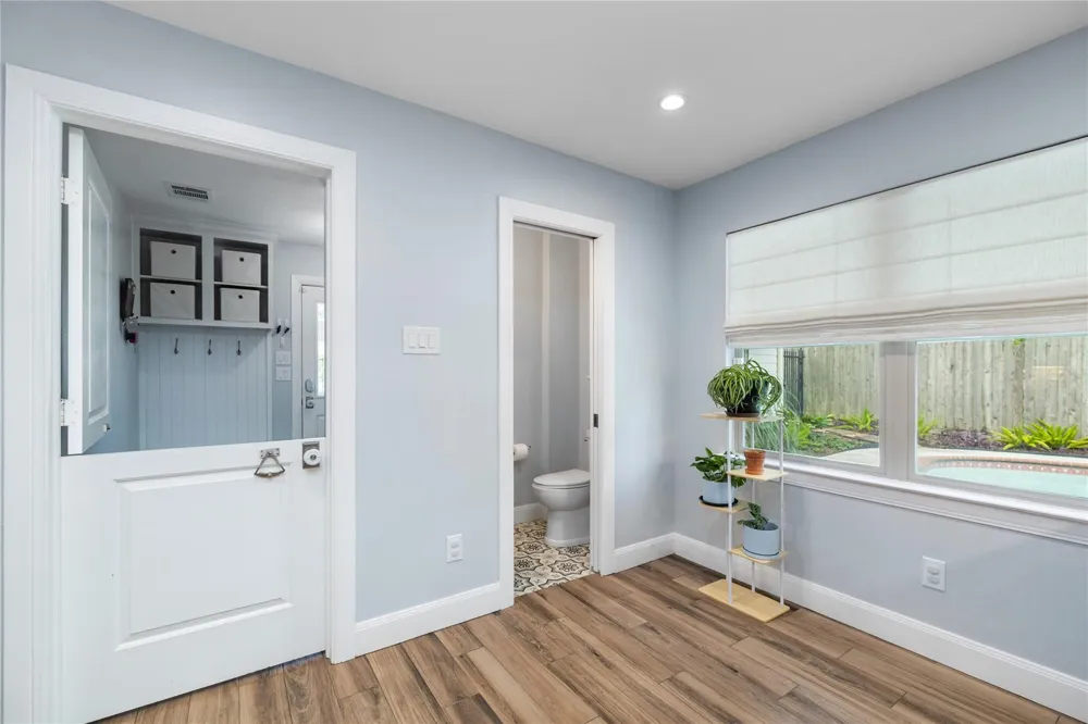 4907 Golf Drive Houston, TX 77018