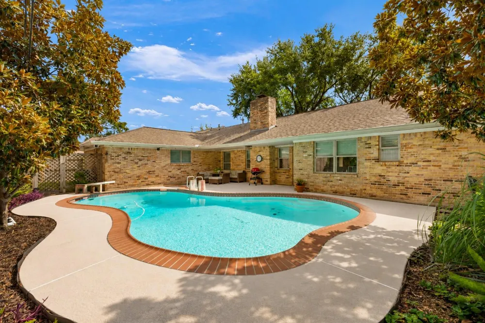 4907 Golf Drive Houston, TX 77018