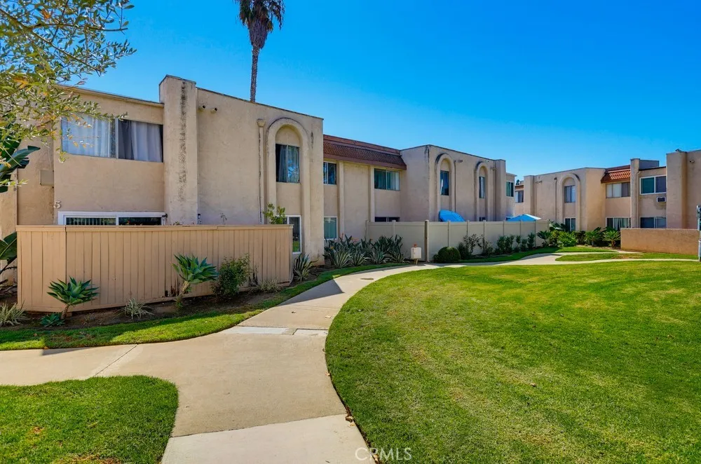 212 S Kraemer Placentia, CA 92870