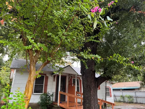 1115 Kirk Avenue