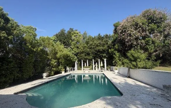 1009 S Indian River Drive Fort Pierce, FL 34950
