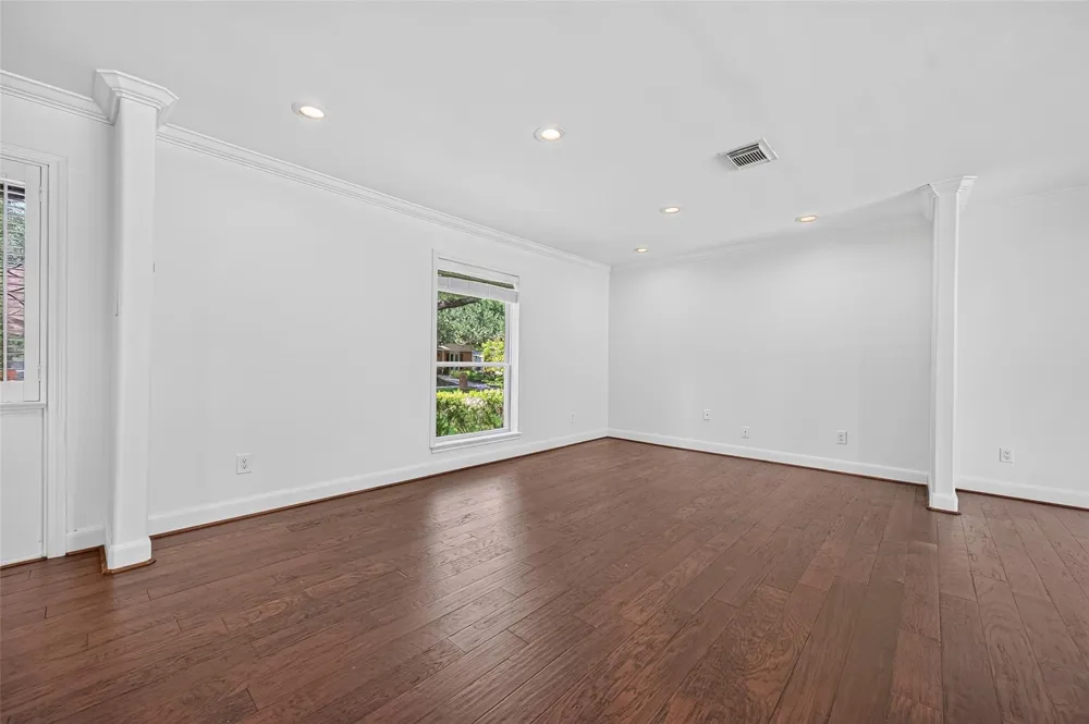 11315 Olympia Drive Houston, TX 77077