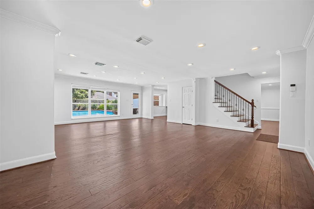 11315 Olympia Drive Houston, TX 77077