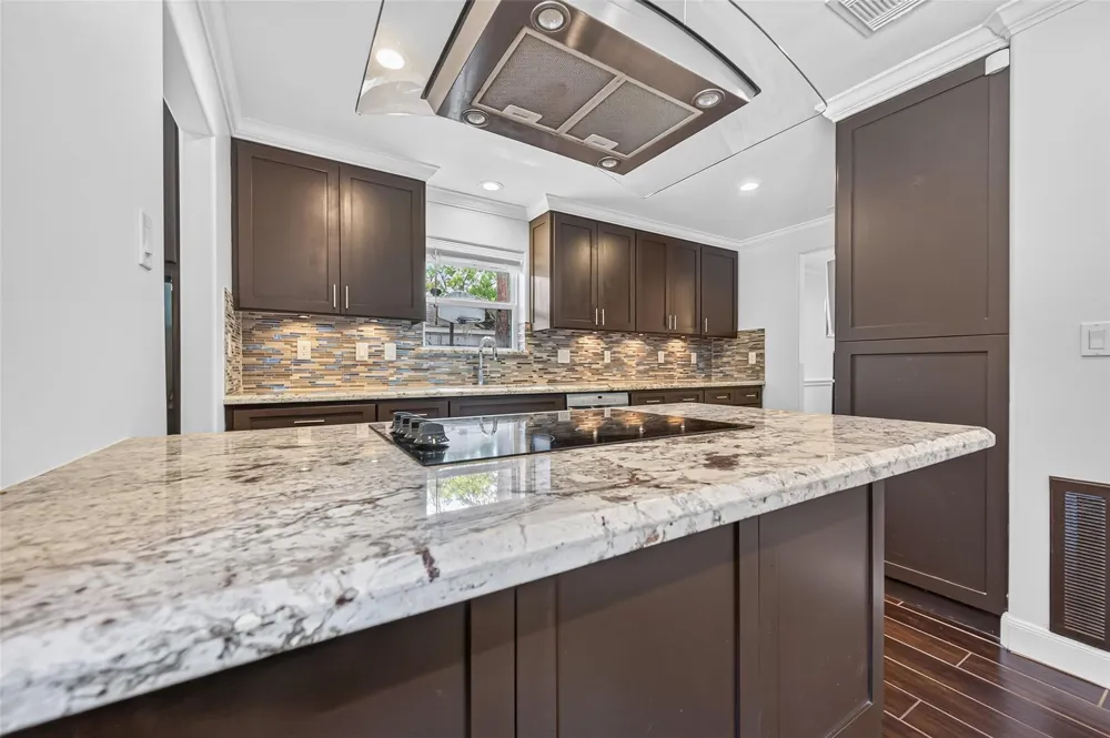 11315 Olympia Drive Houston, TX 77077