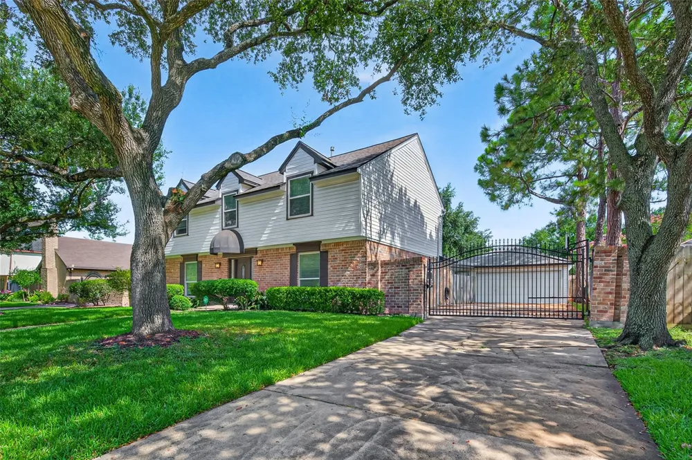 11315 Olympia Drive Houston, TX 77077