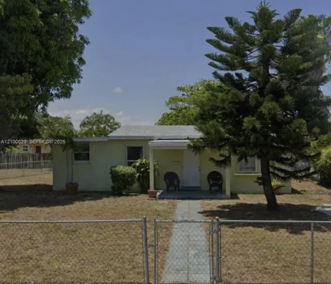 1621 NW 14th St