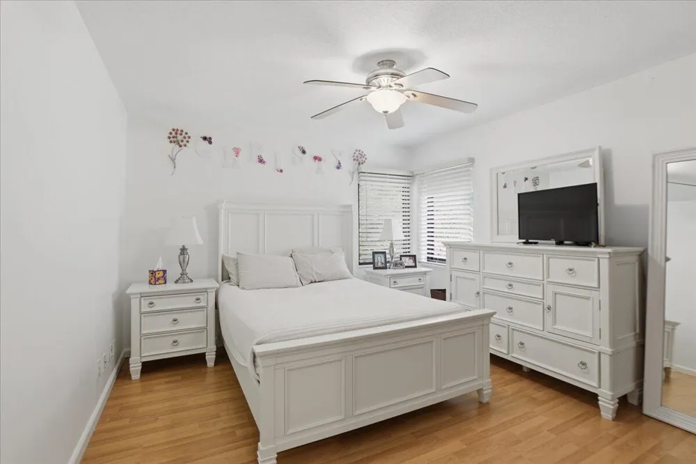 11299 NW 10th Manor Coral Springs, FL 33071