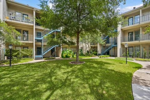 3105 San Jacinto Street #220