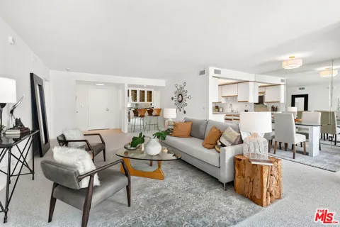 1221 Kings Road #305