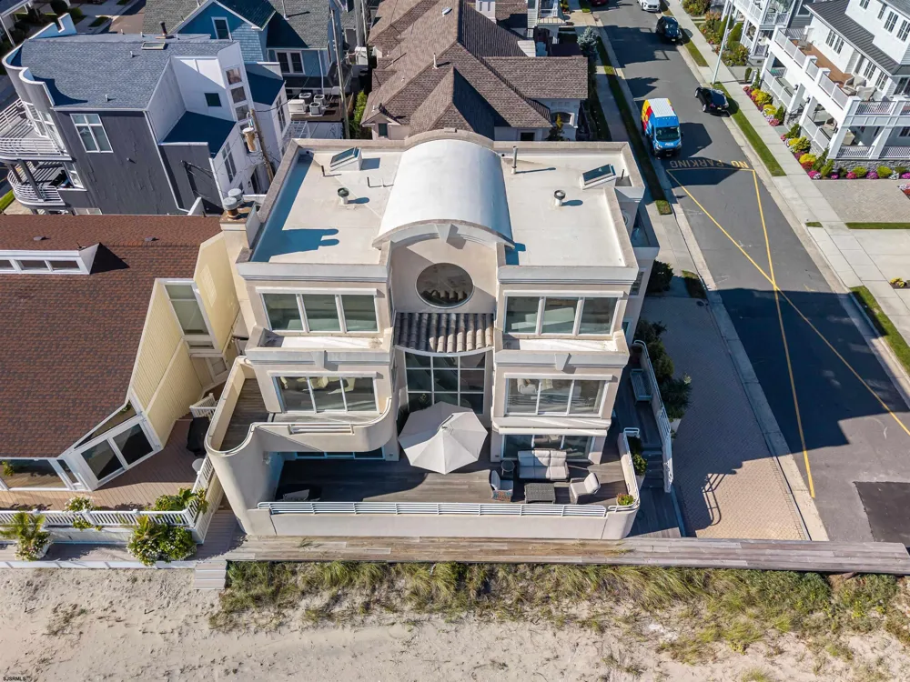 110 S Pittsburg Ave Ventnor, NJ 08406