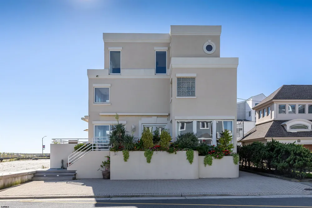 110 S Pittsburg Ave Ventnor, NJ 08406