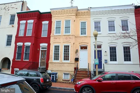 627 ACKER NE