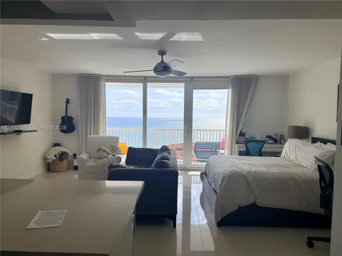 5401 Collins Ave #1232
