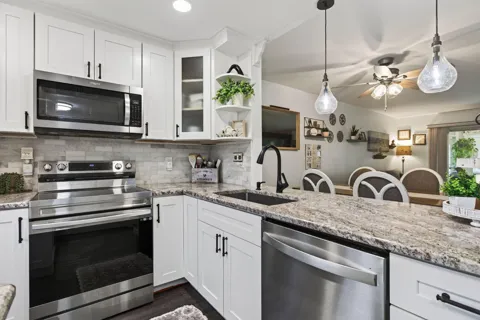 7500 NW 5th Court #108