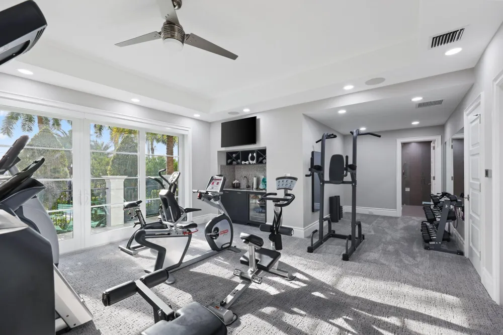 1001 HILLSBORO MILE Hillsboro Beach, FL 33062