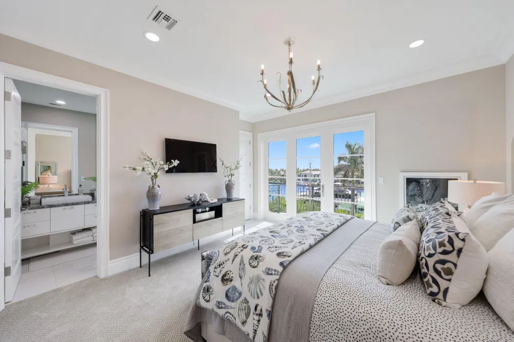 1001 HILLSBORO MILE Hillsboro Beach, FL 33062
