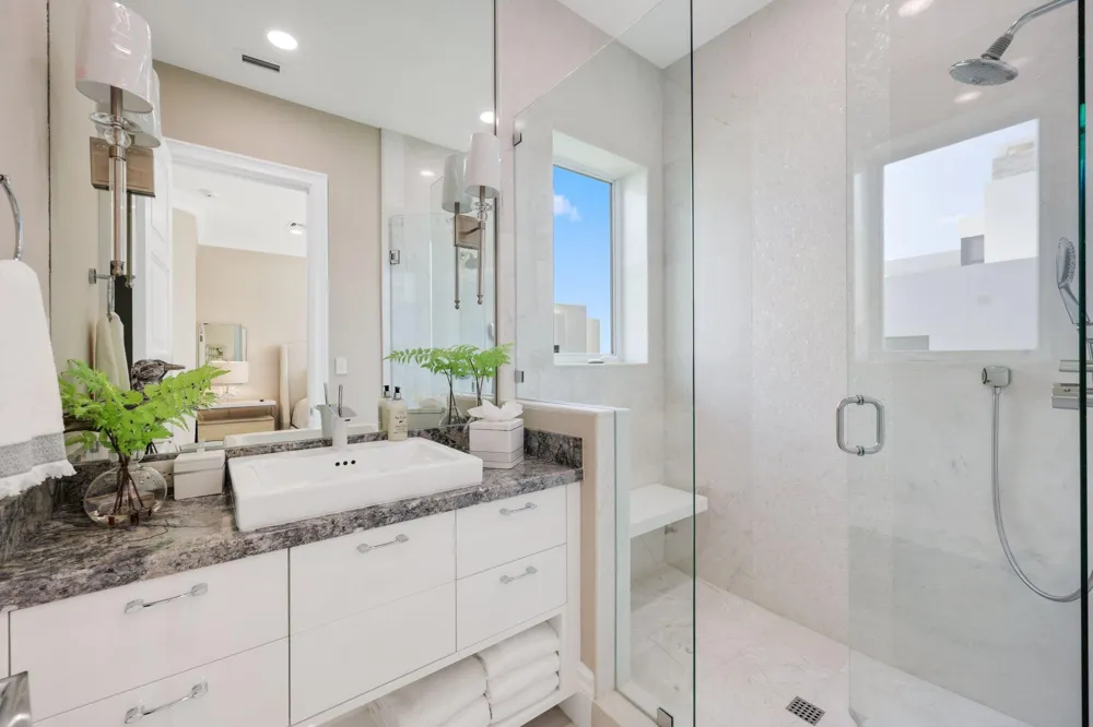 1001 HILLSBORO MILE Hillsboro Beach, FL 33062