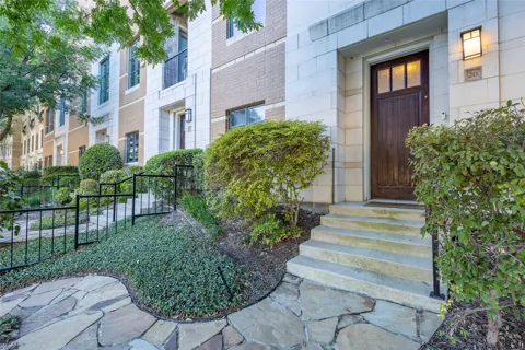 3210 Carlisle Street #20