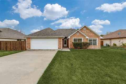 411 Meadow Lane