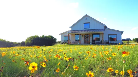 601 Hollow Drive