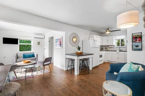 412 NE 7th Avenue #A