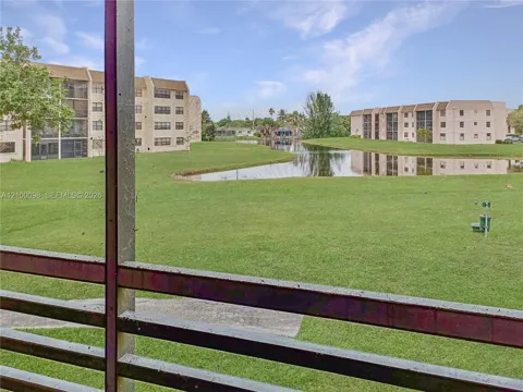 10402 Sunrise Lakes Blvd #201