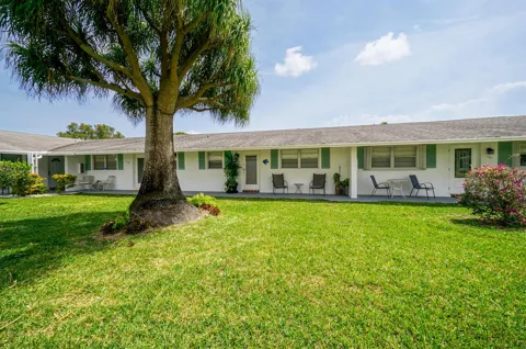 400 SW GOLFVIEW TERRACE #115