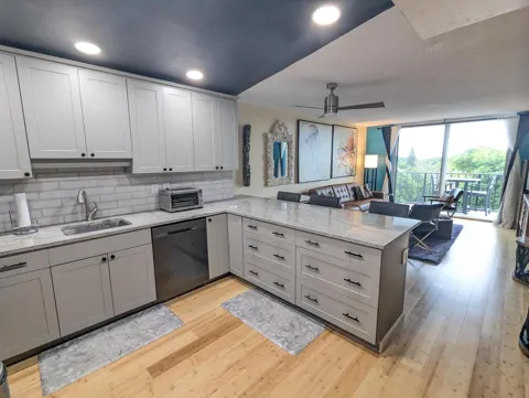 1800 ANDREWS AVENUE #5B