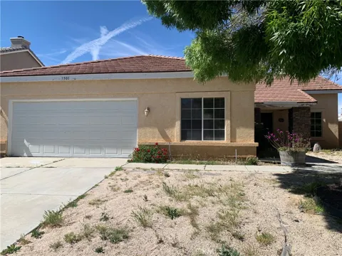 3501 Racquet Lane