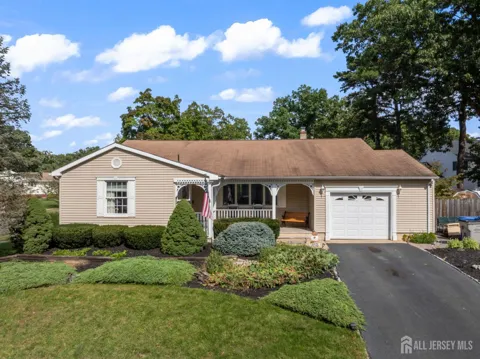 7 Rosewood Lane