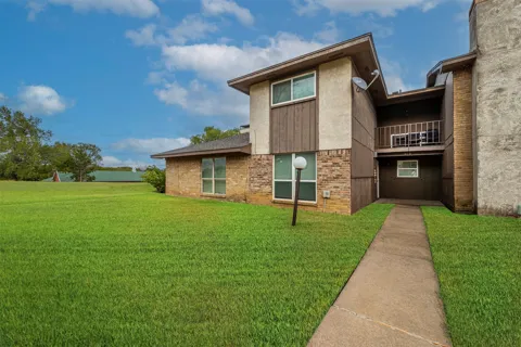 1402 S Carrier Parkway #309