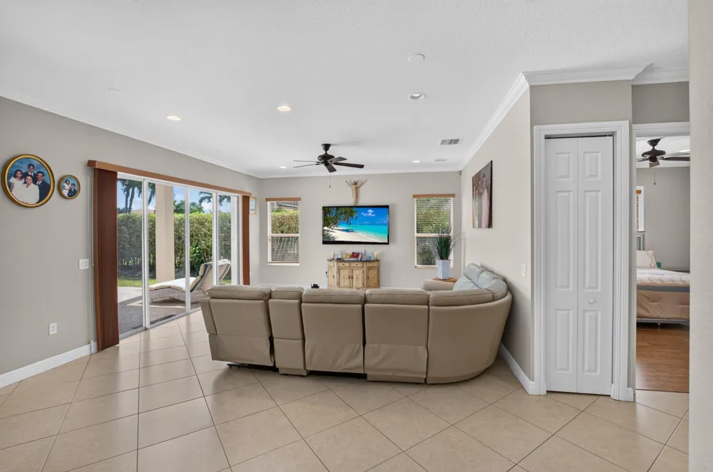 11128 Brandywine Lake Way Boynton Beach, FL 33473