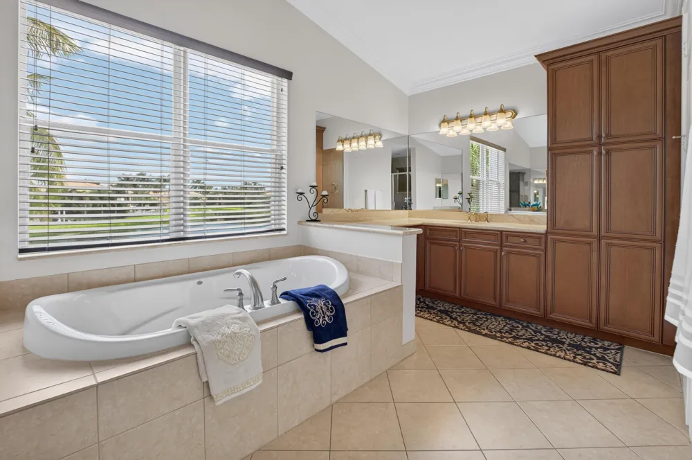 11128 Brandywine Lake Way Boynton Beach, FL 33473
