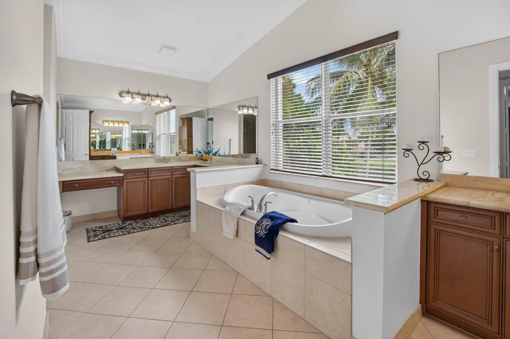 11128 Brandywine Lake Way Boynton Beach, FL 33473