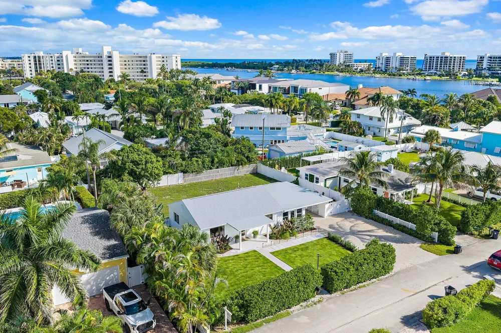 3437 Palm Court Jupiter, FL 33469