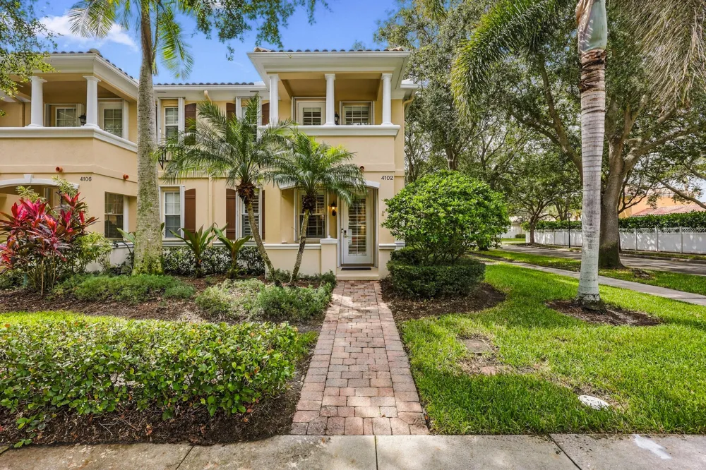 4102 Community Drive Jupiter, FL 33458