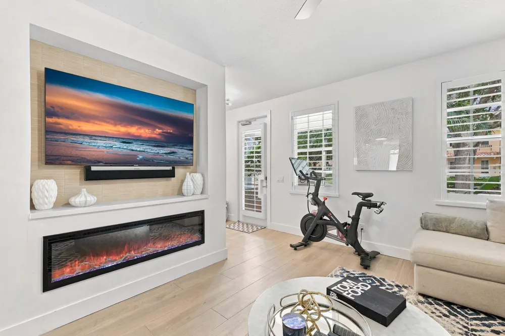 4102 Community Drive Jupiter, FL 33458