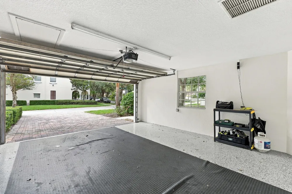 4102 Community Drive Jupiter, FL 33458