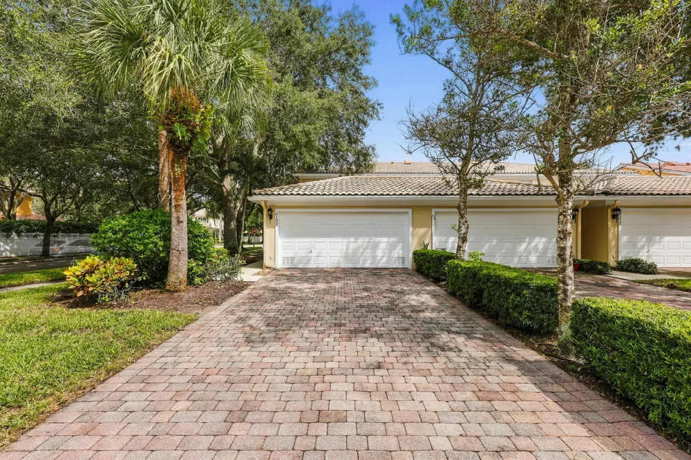 4102 Community Drive Jupiter, FL 33458