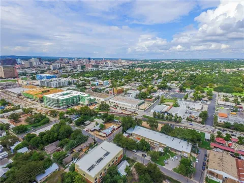1401 E 4th Street #206