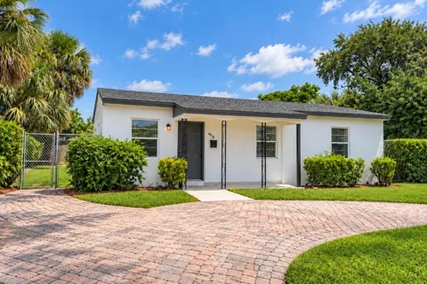 400 W 15TH STREET