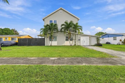 6240 NW 16TH PLACE