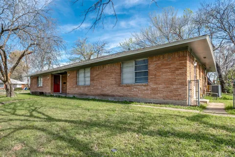 10000 Olmos Drive