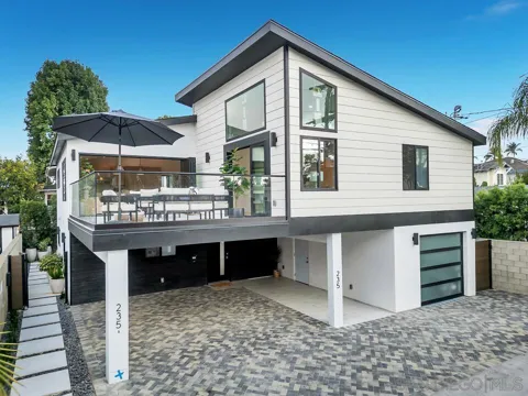 235 El Chico Lane