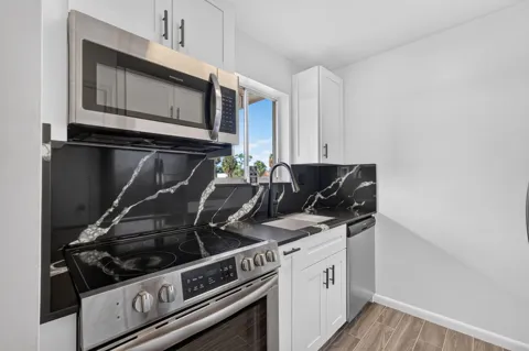 6074 Forest Hill Boulevard #201