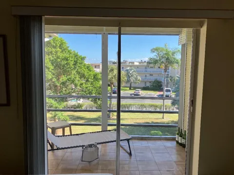 2615 GARDEN DRIVE #305