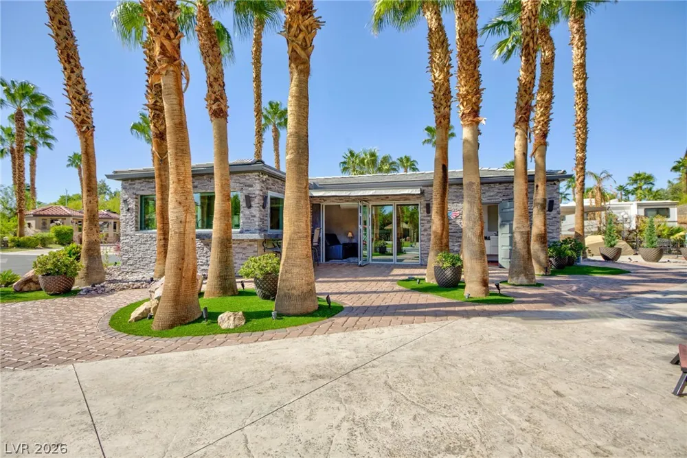 8175 Arville Street #142 Las Vegas, NV 89139