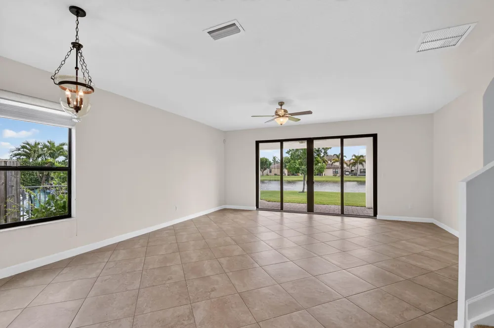 8872 Sandy Creek Way Lake Worth, FL 33467